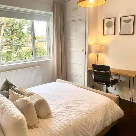Newly Refurbished 2 Bedroom Apartment In South Londra Esterno foto
