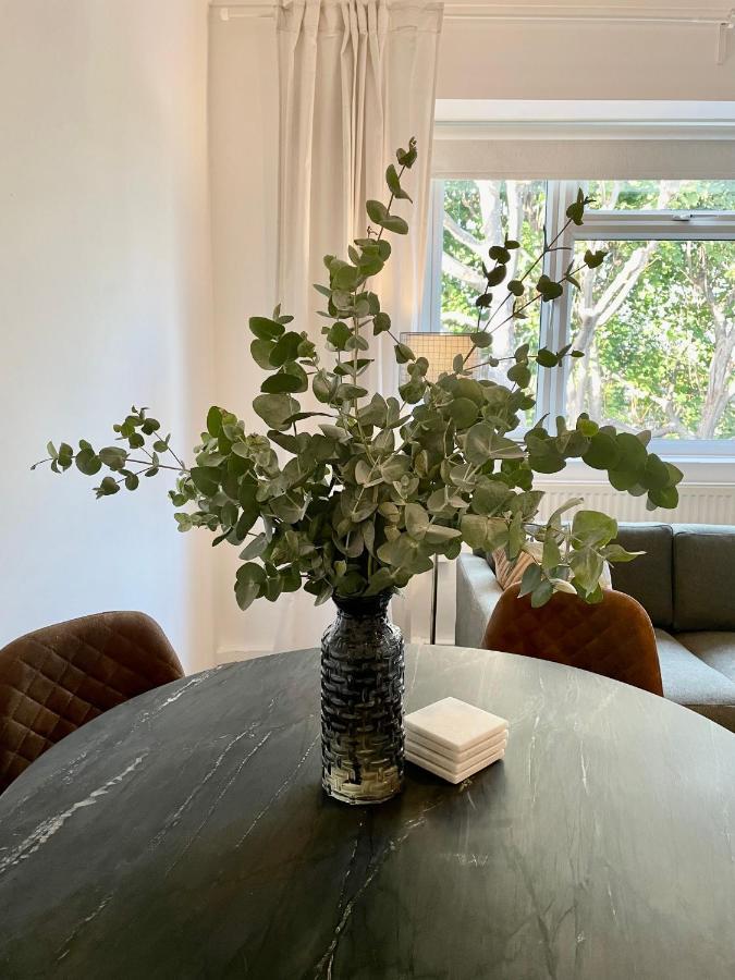 Newly Refurbished 2 Bedroom In South Londra