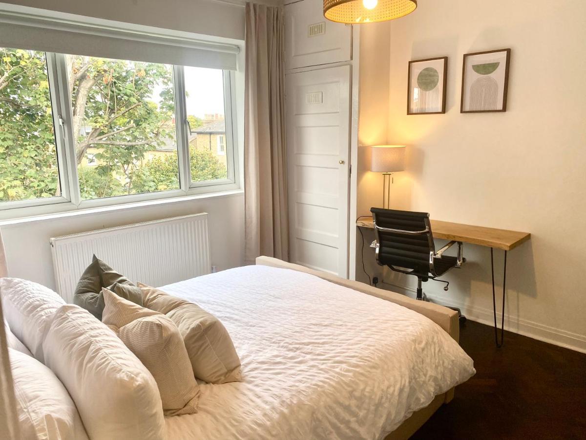 Newly Refurbished 2 Bedroom In South Appartamento Londra