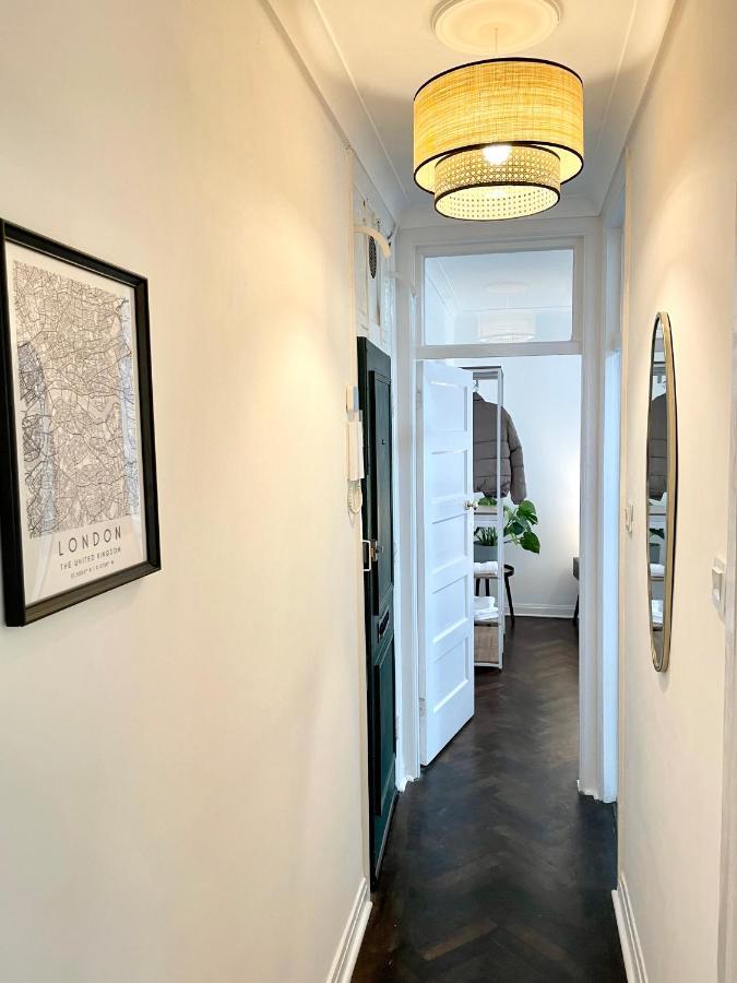 Newly Refurbished 2 Bedroom In South Appartamento *