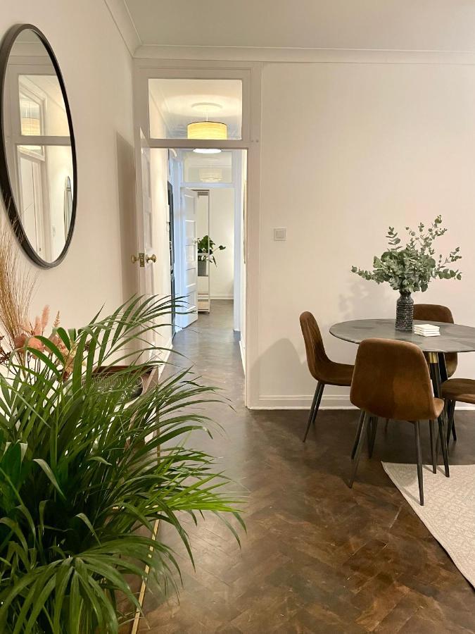Appartamento Newly Refurbished 2 Bedroom In South Londra